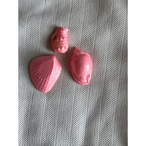 Vtg Barbie Seashell Pink pitcher and Shells